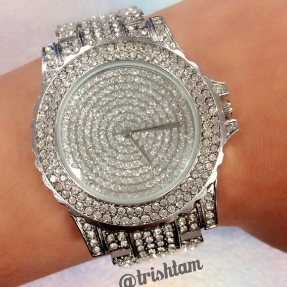 🔴🆕Swarovski crystals diamond stylish watch - Picture 3 of 4
