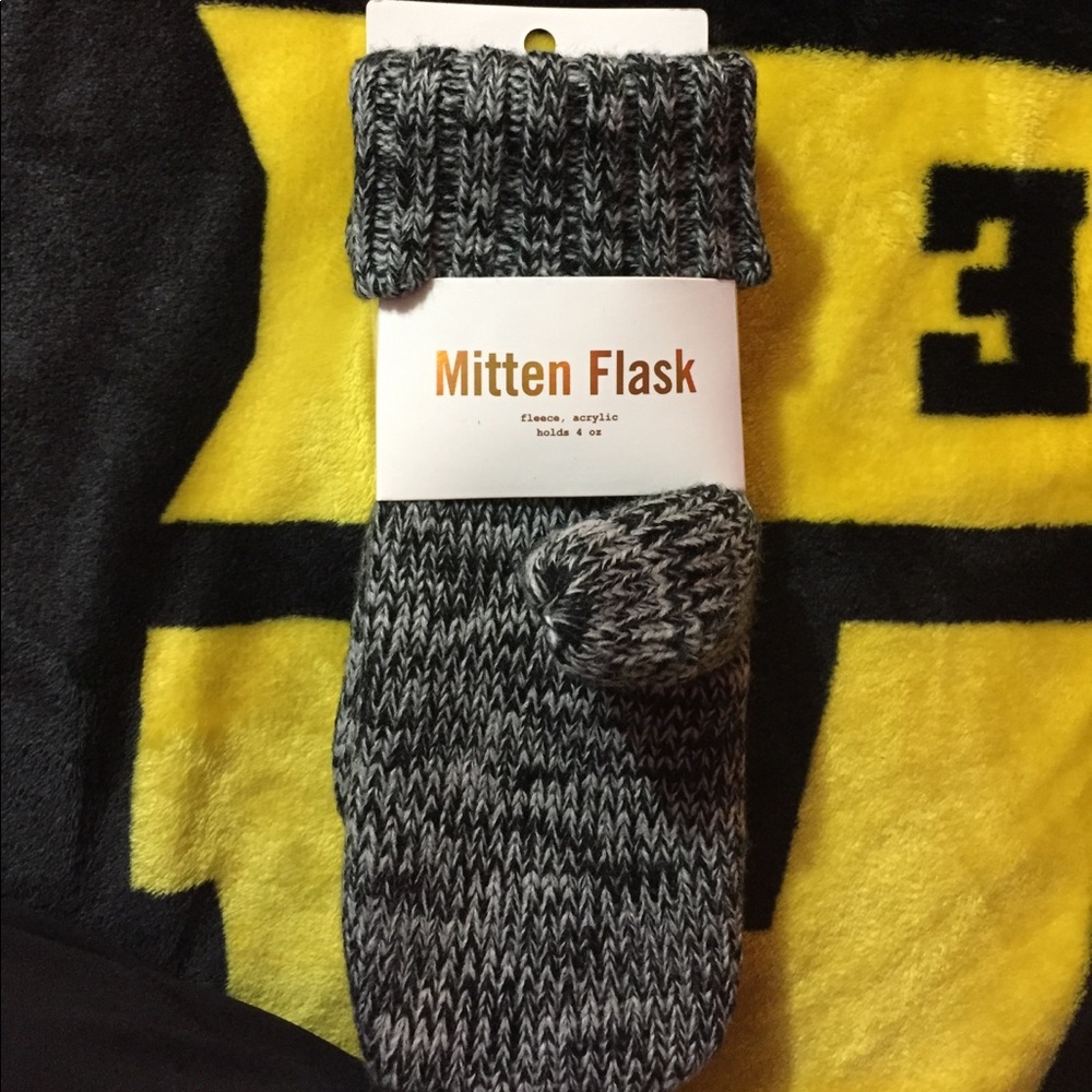 Mitten flask