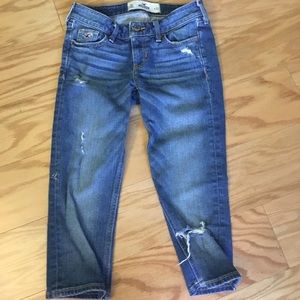 Hollister Distressed Cropped Jeans