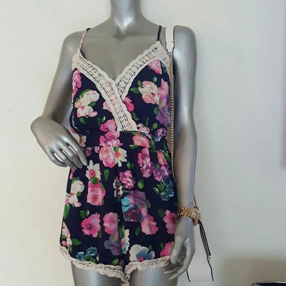 Floral Romper - Picture 1 of 2