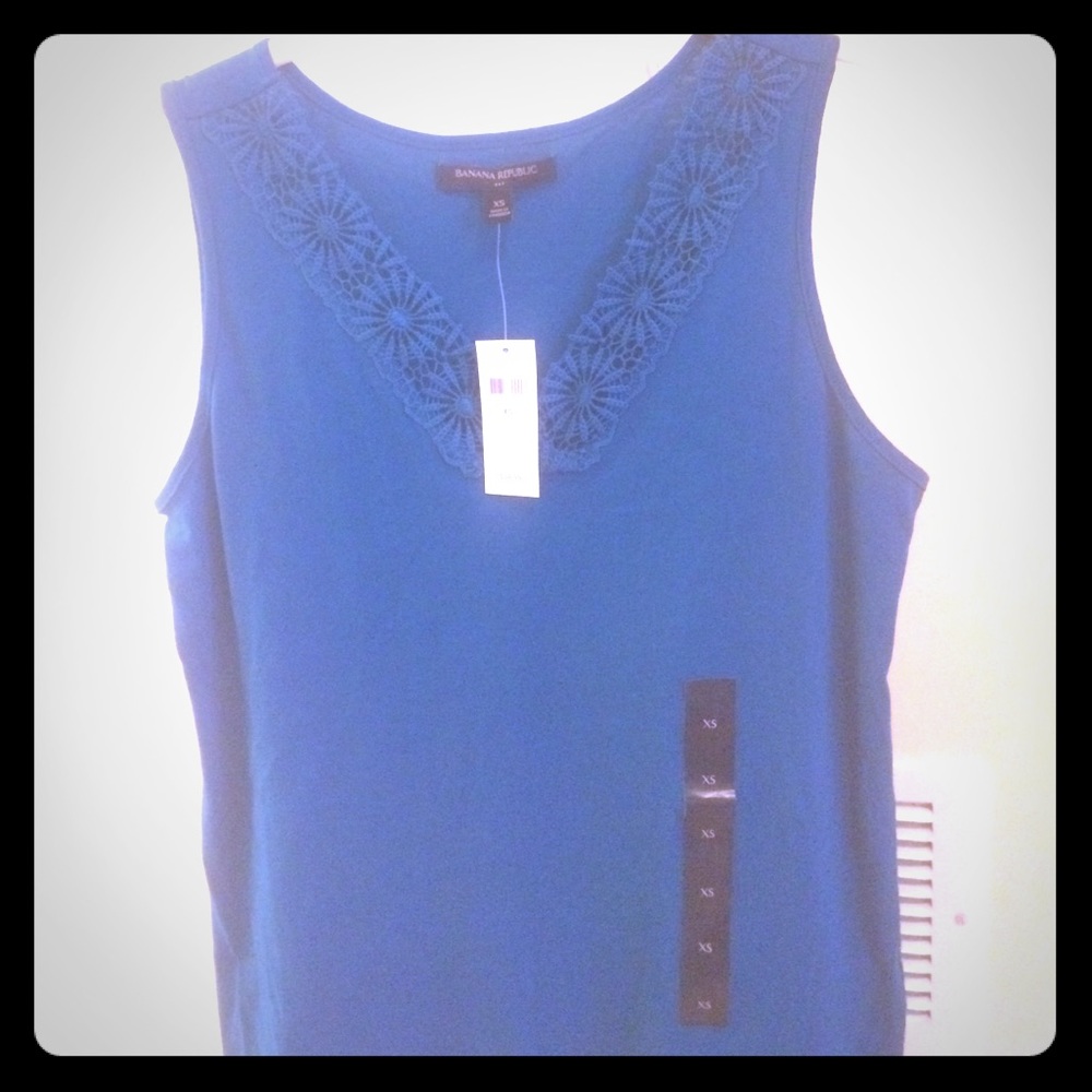 NWT Banana Republic sleeveless top! Offers welcome