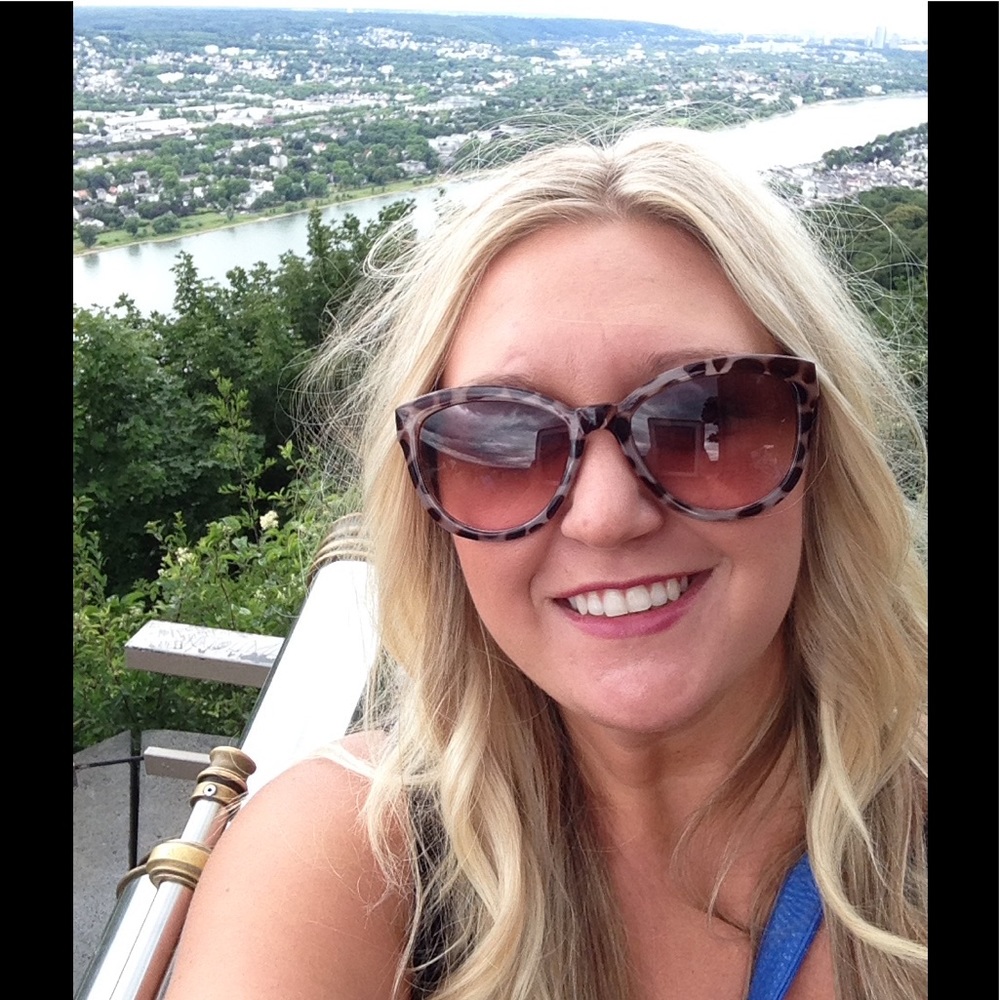 Meet your Posher, Kaleigh