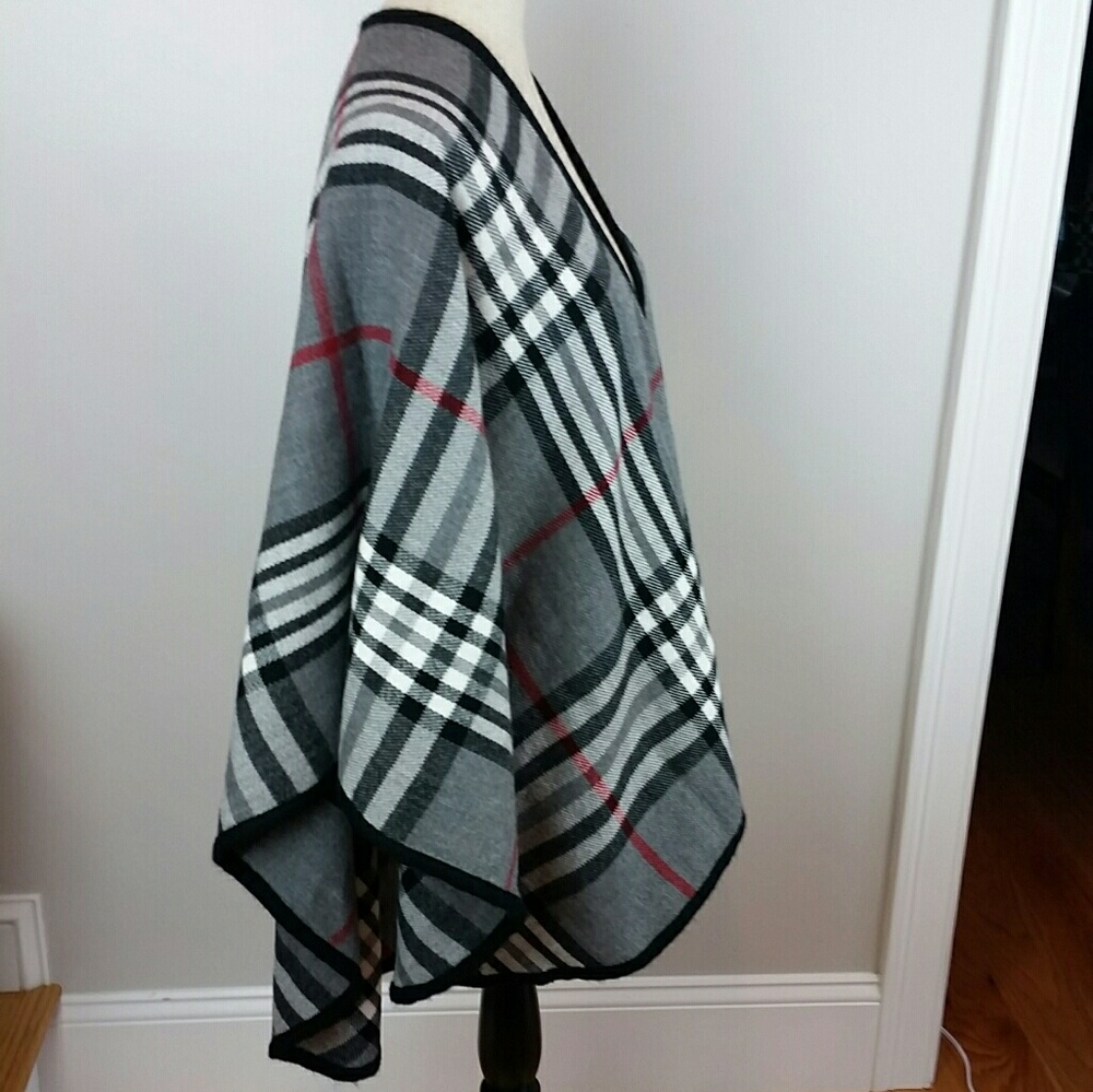Beautiful Plaid Wrap - Picture 6 of 8