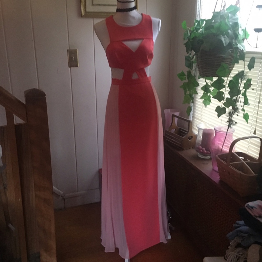 Gorgeous prom /formal dress