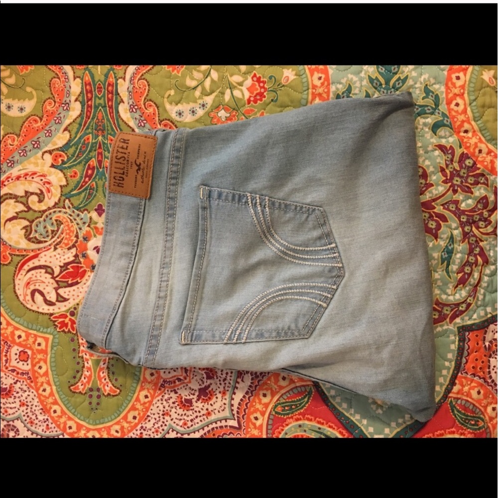 Hollister jeans