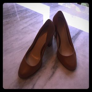 Banana Republic Leather Pumps Sz 8.5