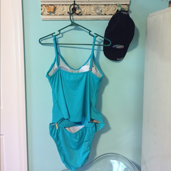NWOT Brilliant Turquoise Tankini! - Picture 2 of 4