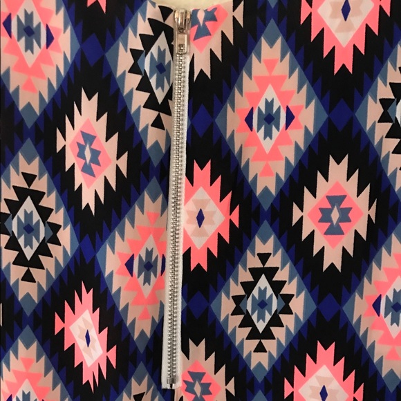 NWT AZTEC PRINTED SLIP DRESS - Picture 3 of 5