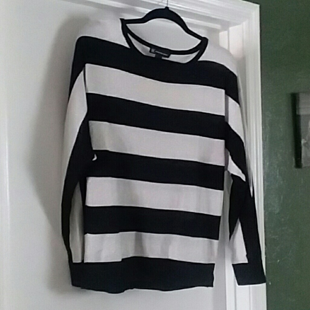 Sweater top Large