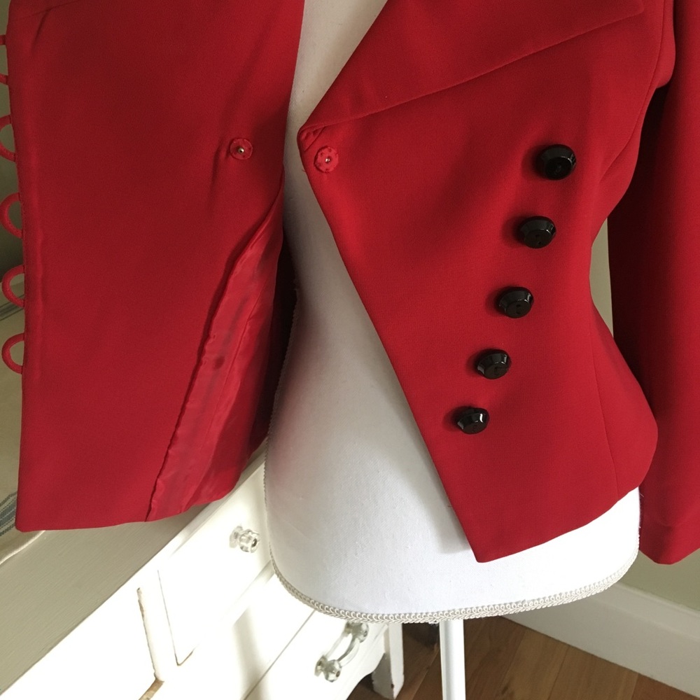 ❌ SOLD ❌ SALE! Tahari Asymmetrical Red Blazer - Picture 2 of 8