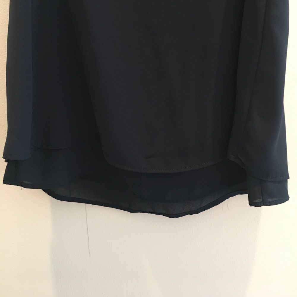 Navy split back top - Picture 3 of 4