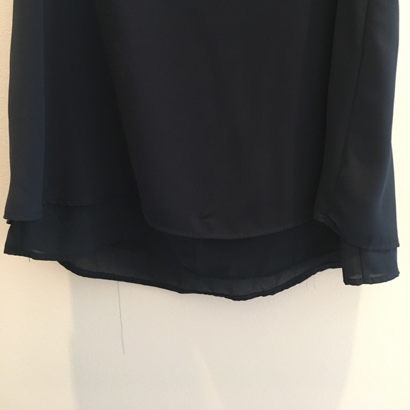 Navy split back top - Picture 3 of 4