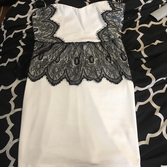 Peplum dress never worn - Picture 1 of 4