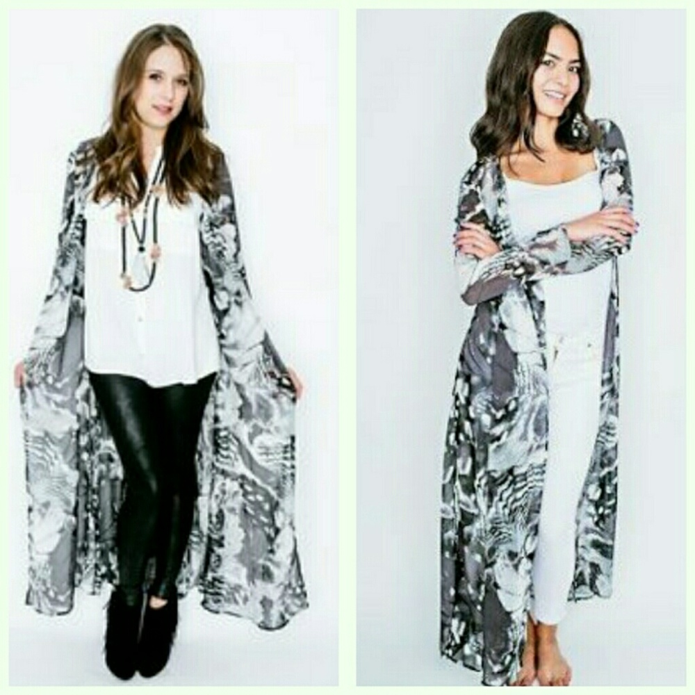 💥SOLD!💥 Cape Duster by Asher/Fabrik  **NOT SMYM