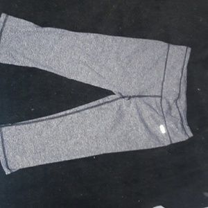Victoria secret sport legging capri pants