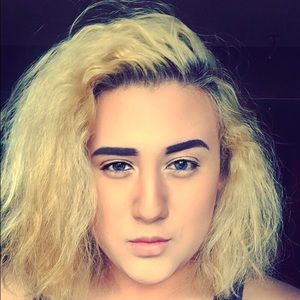 Meet your Posher, Gigi