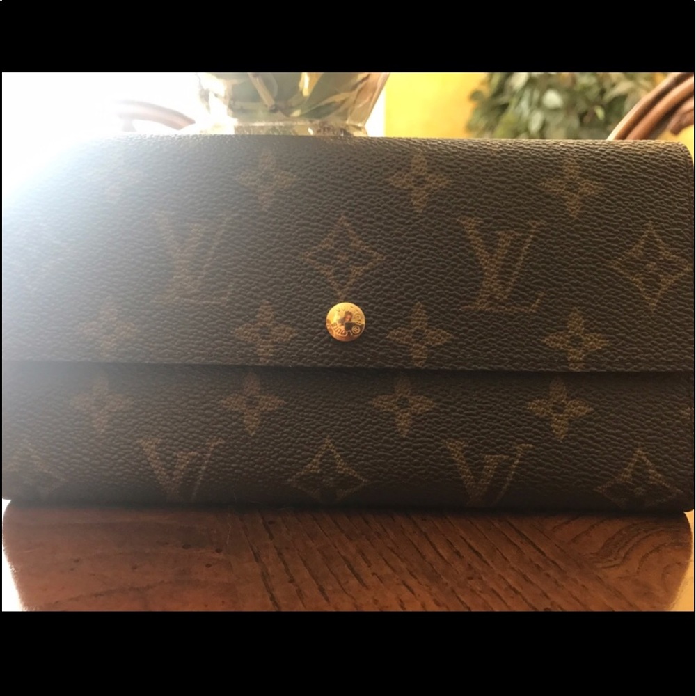 Authentic Louis Vuitton wallet
