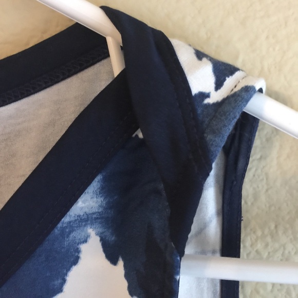 Blue print tunic - Picture 2 of 3