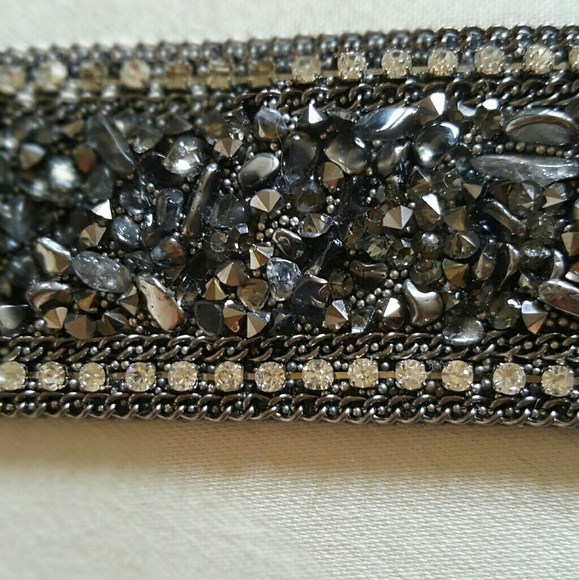 🍒SOLD!🍒 LEATHER GLITZY WRAP BRACELET⭐🌟✴ - Picture 4 of 5
