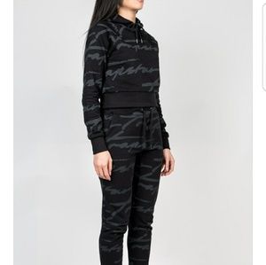 trapstar windbreaker tracksuit