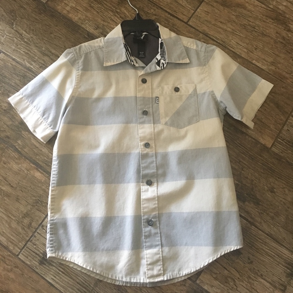 Shawn white boys size 4/5  button up shirt