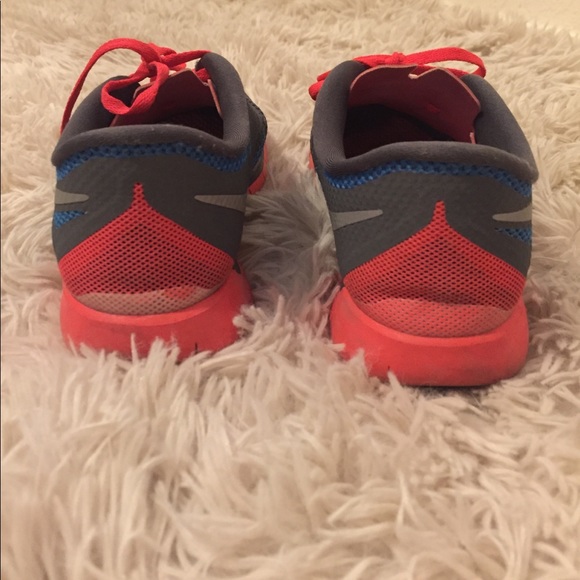 Women's Nike 5.0 - Picture 3 of 4