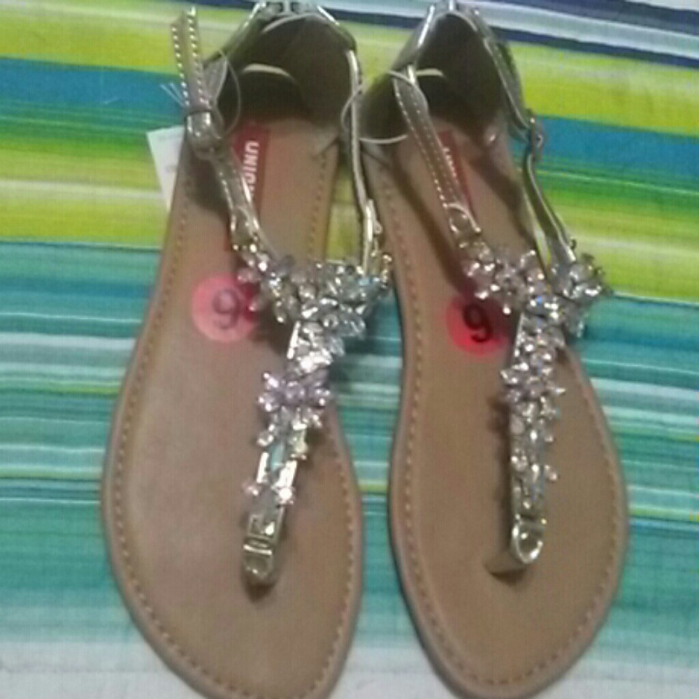 Shoes, sandal, flip-flops