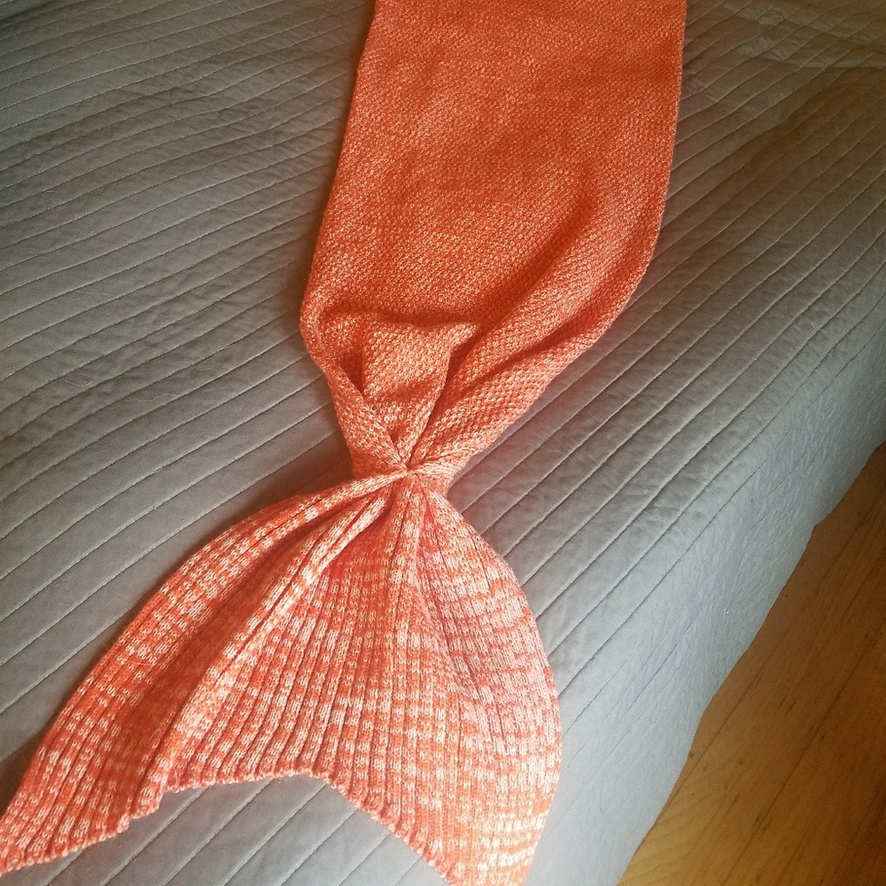 Throw blanket