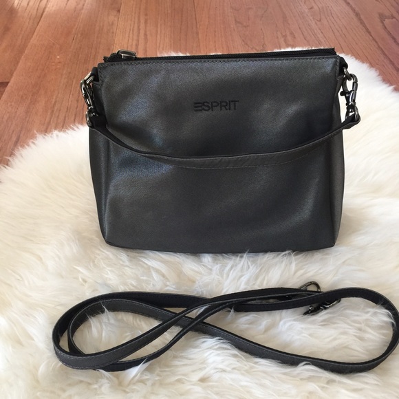 ESPRIT | Reversible & Convertible Bag - Picture 6 of 8