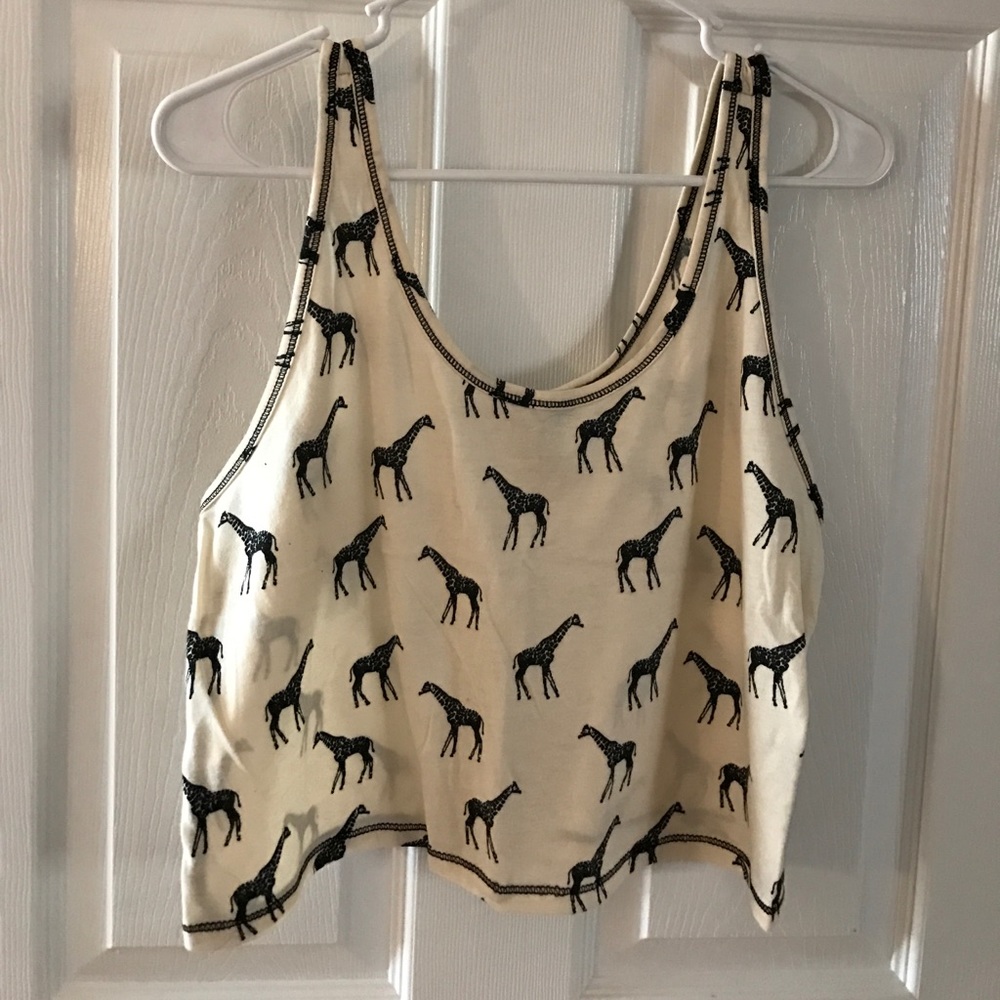 Forever 21 cropped giraffe shirt