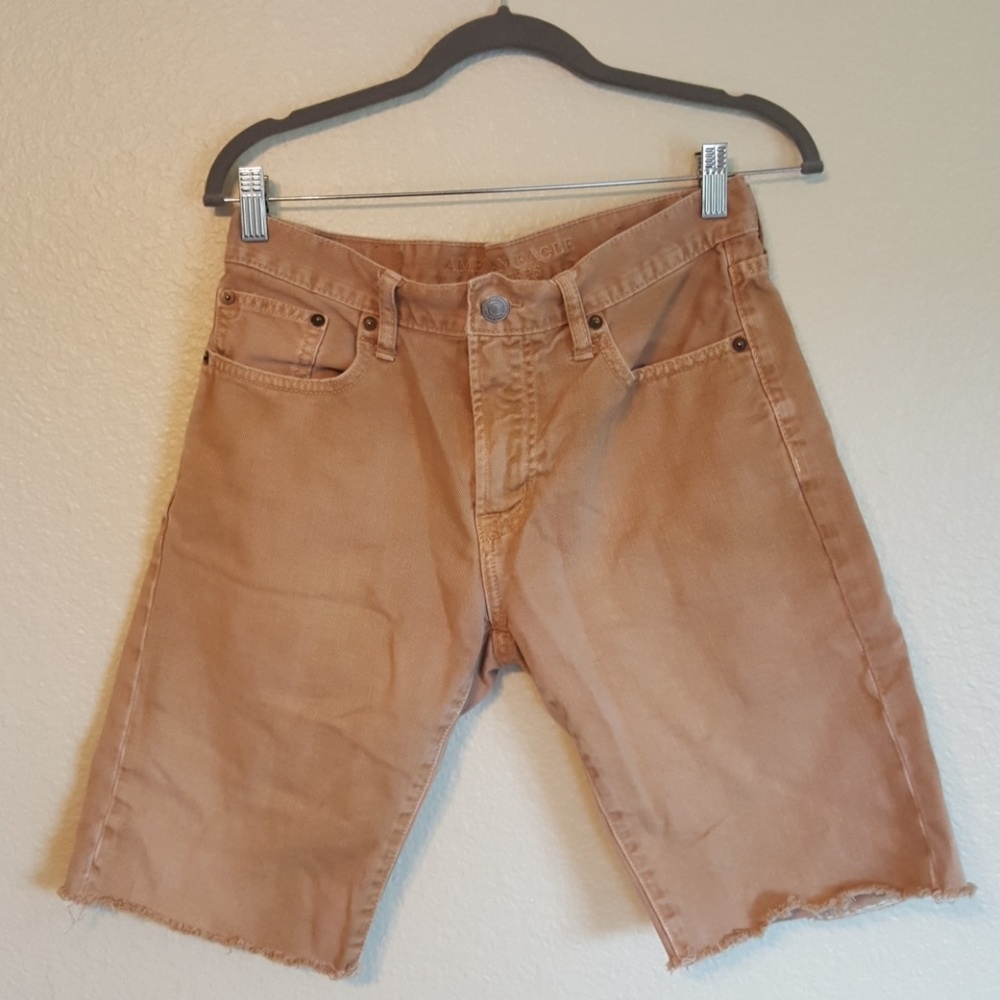 American Eagle Outfitters denim kahiki shorts.