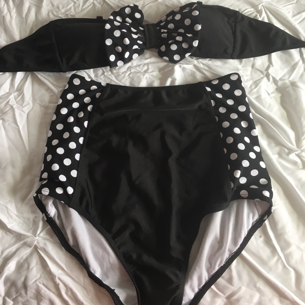 BRAND NEW polka dot bikini