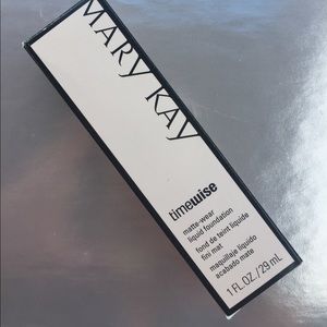 Mary Kay IVORY 5 matte wear foundation