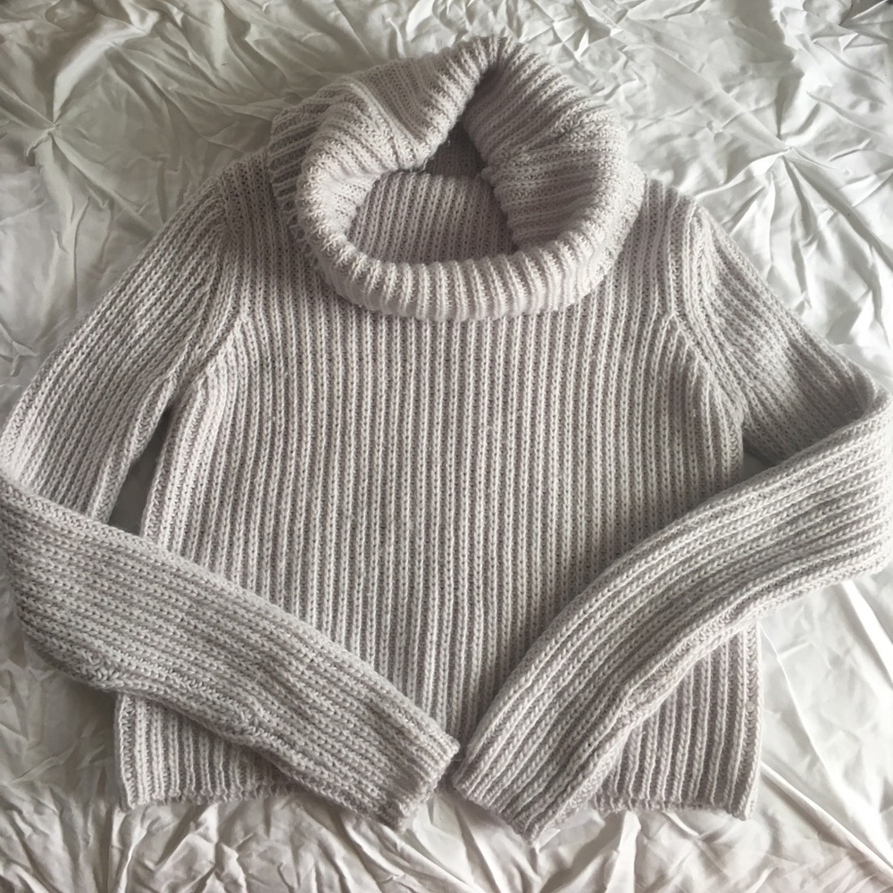 Gray Crop Top sweater