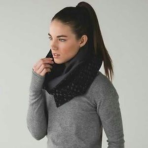 Lululemon Scarf