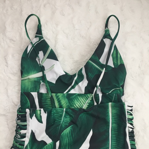 Banana Leaf One Piece Swimsuit - Picture 6 of 8