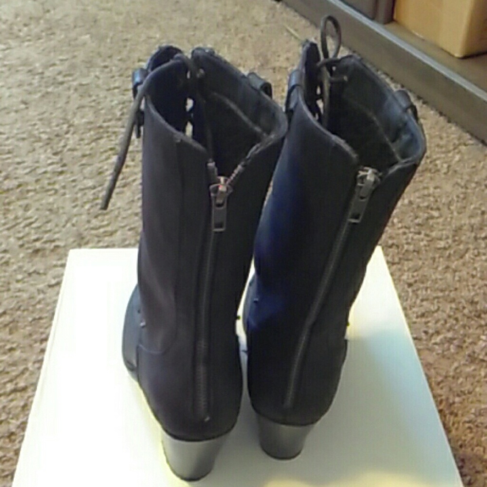 JustFab boots - Picture 2 of 3