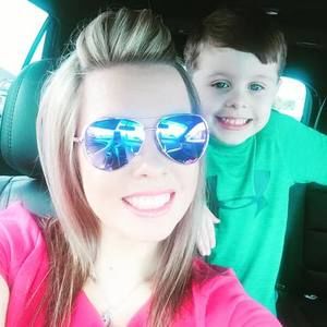 Meet your Posher, Jaclyn