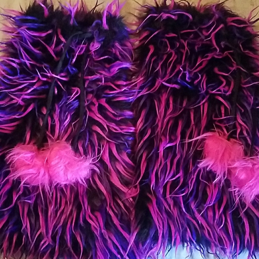 Fluffy leg warmers
