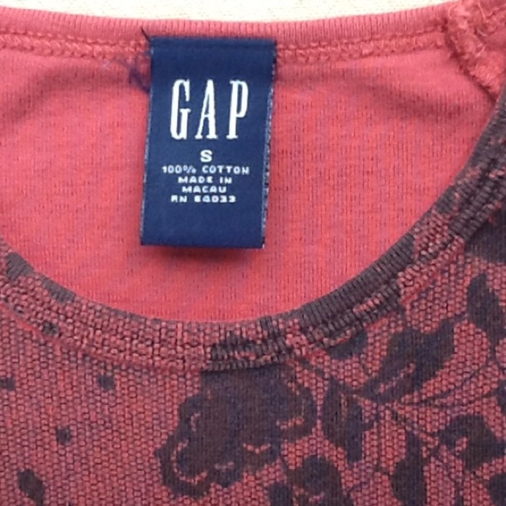 GAP TOP - Picture 2 of 4