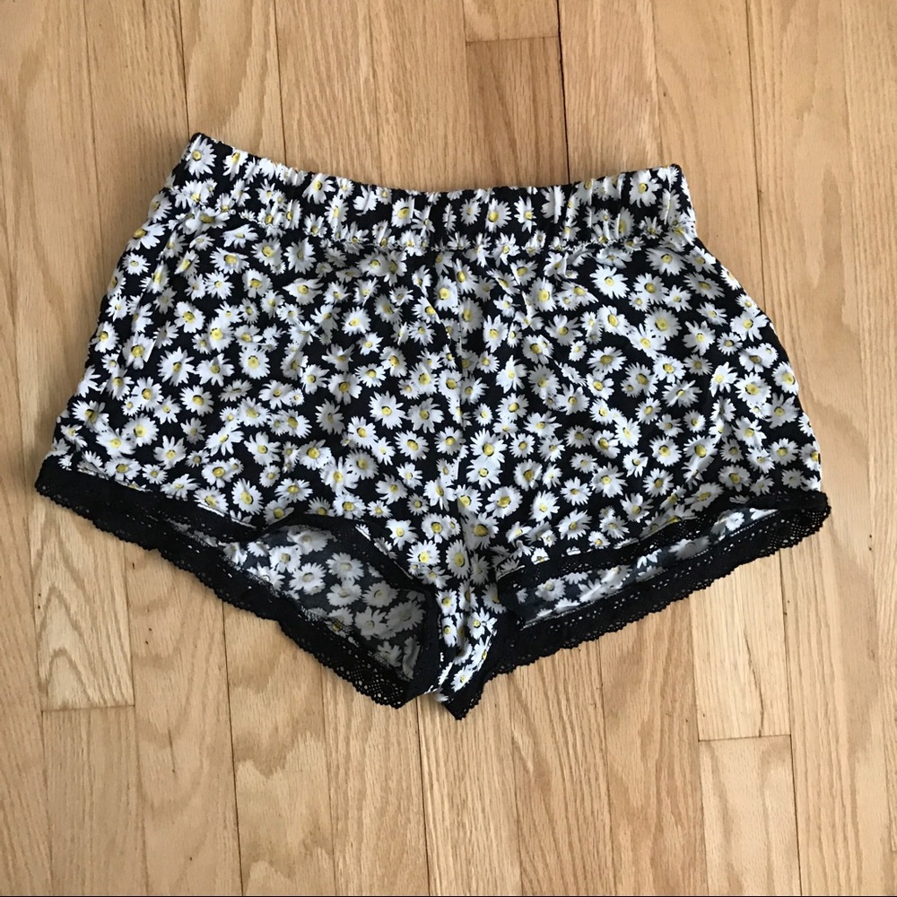 Floral Flounce Shorts