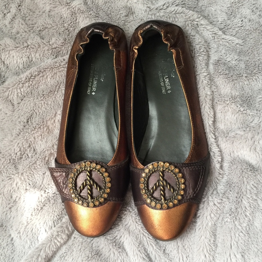 Donald J Pliner Haley Bronze Flts