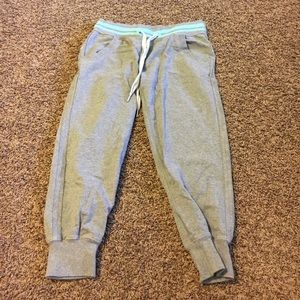 Women's 4 Lululemon sweat capris