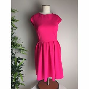 Romeo and Juliet Dress - Pink - Size M- BRAND NEW!
