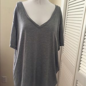 Michael Stars short sleeve gray v-neck tee O/S