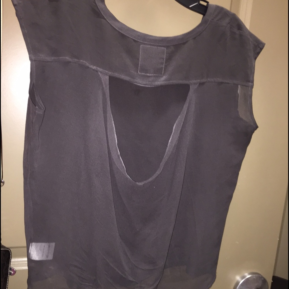 Gray shirt! Super cute.
