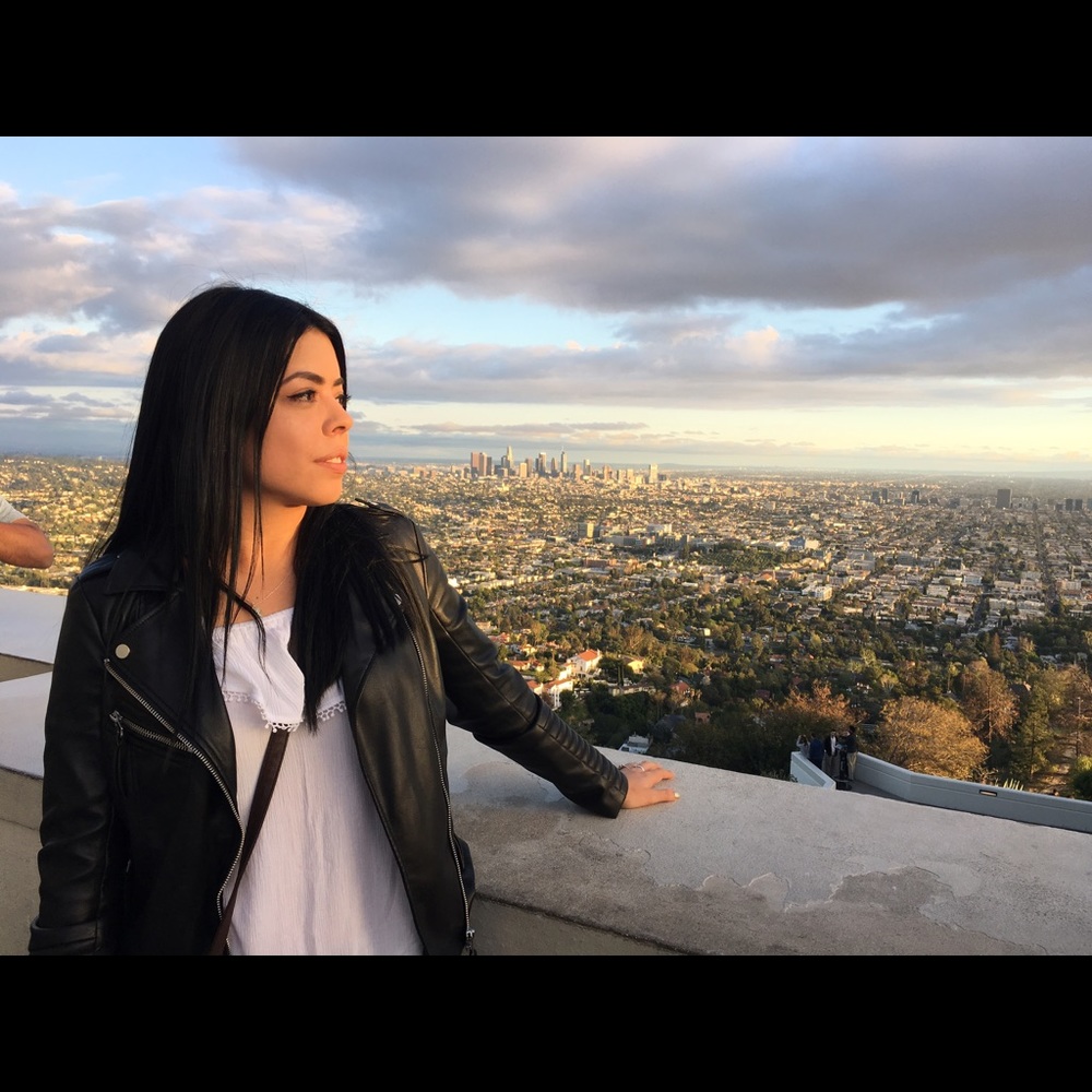 Meet your Posher, Alejandra