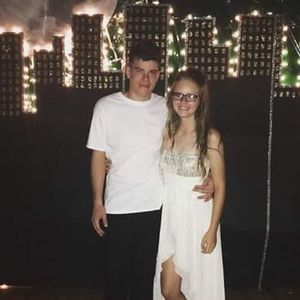 Meet your Posher, Clinton