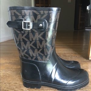 Michael Kors rain boots size 9