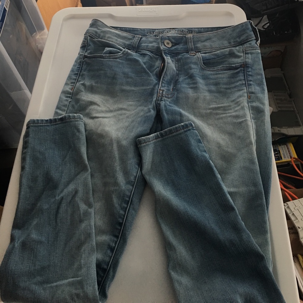 6 short AE jeggings Never worn :)